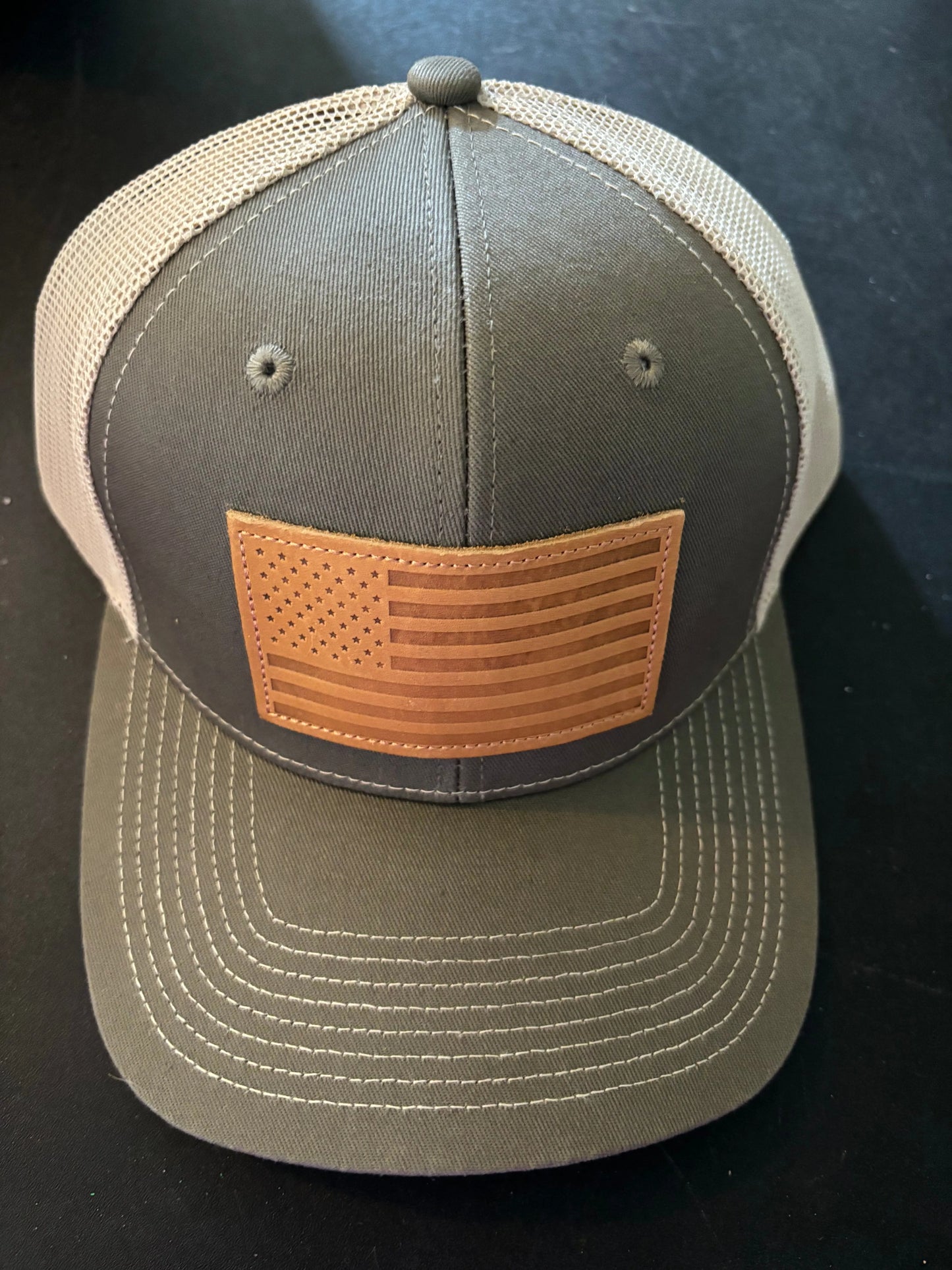 Calcutta® Snap Back Caps Grey Mesh